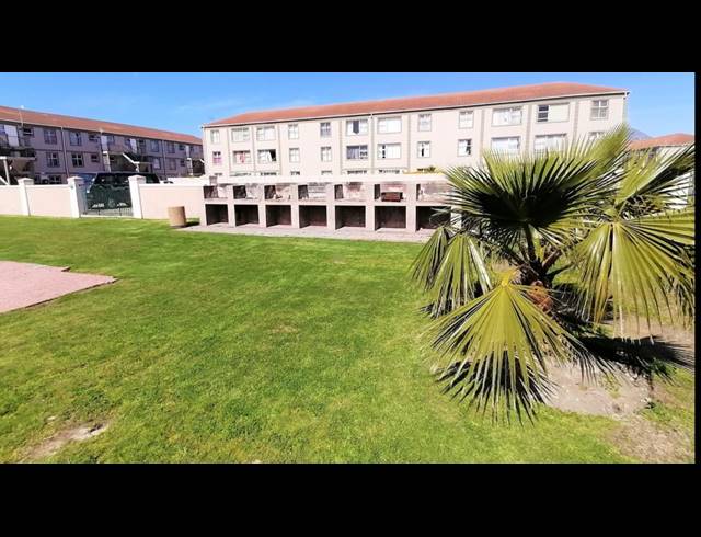 2 bed property for sale in STRAND